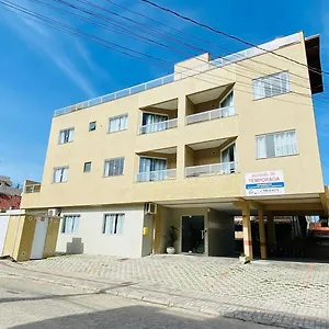 Residencial Maria Julia - Econômicos Com A Estrutura De Bombinhas